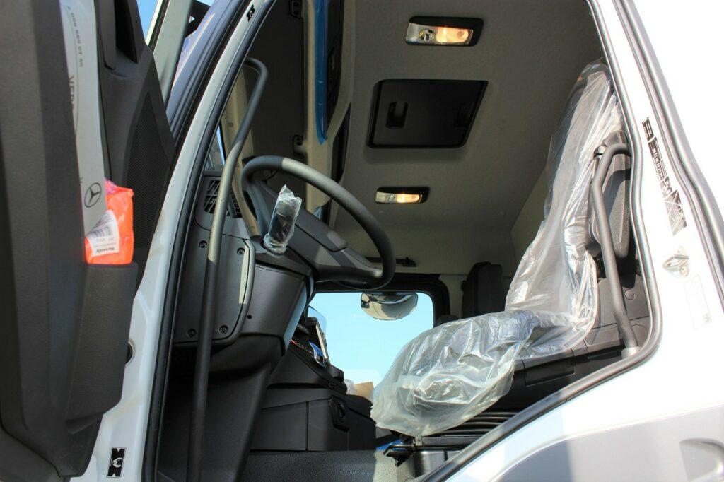 Mercedes-Benz 4142 8x4 EM 10 L