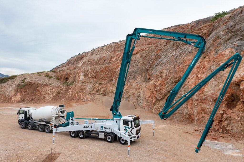 MAN TGS 35.510 8x4 EuromixMTP SWAN Z-42.5