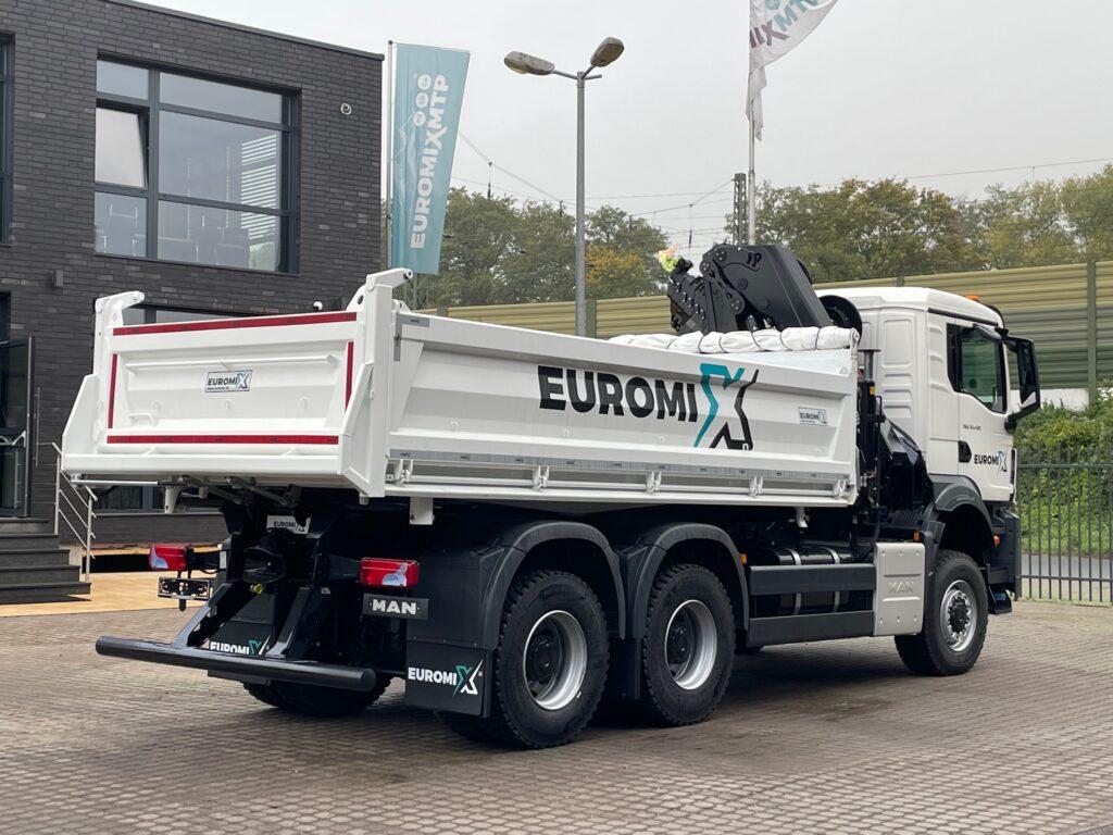MAN TGS 33.430 6x6 3-Seiten-Kipper EMK3 Kran HIAB 228-6
