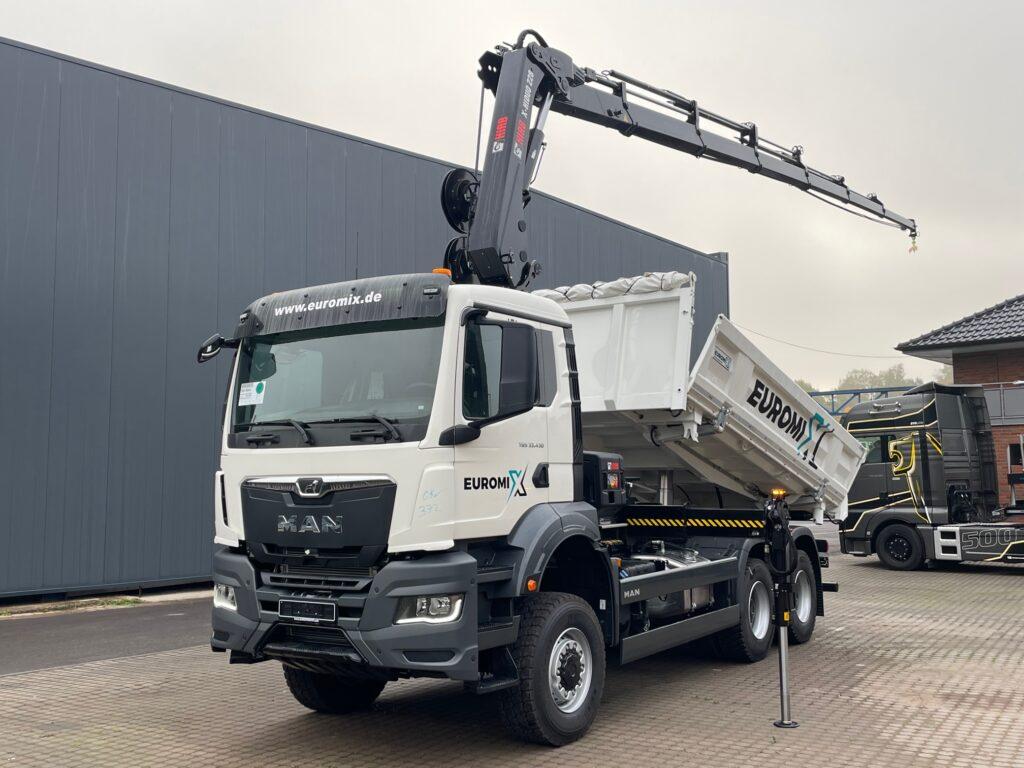 MAN TGS 33.430 6x6 3-Seiten-Kipper EMK3 Kran HIAB 228-6
