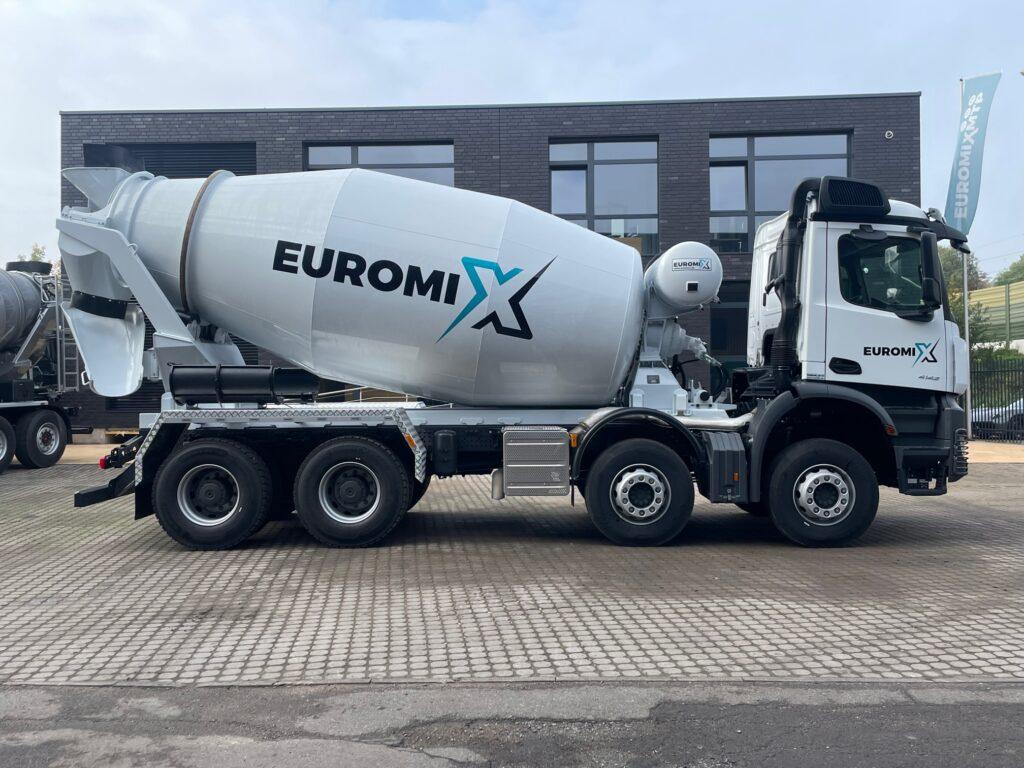 Mercedes-Benz 4142 B 8X4 EuromixMTP EM 10 R