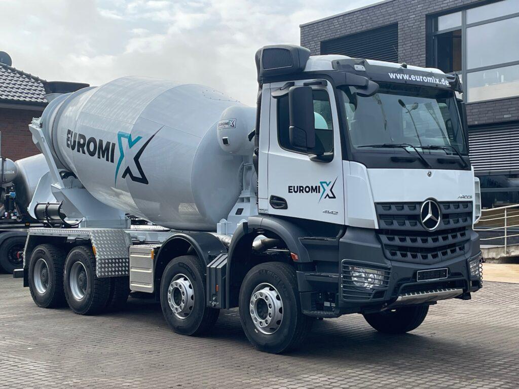 Mercedes-Benz 4142 B 8X4 EuromixMTP EM 10 R