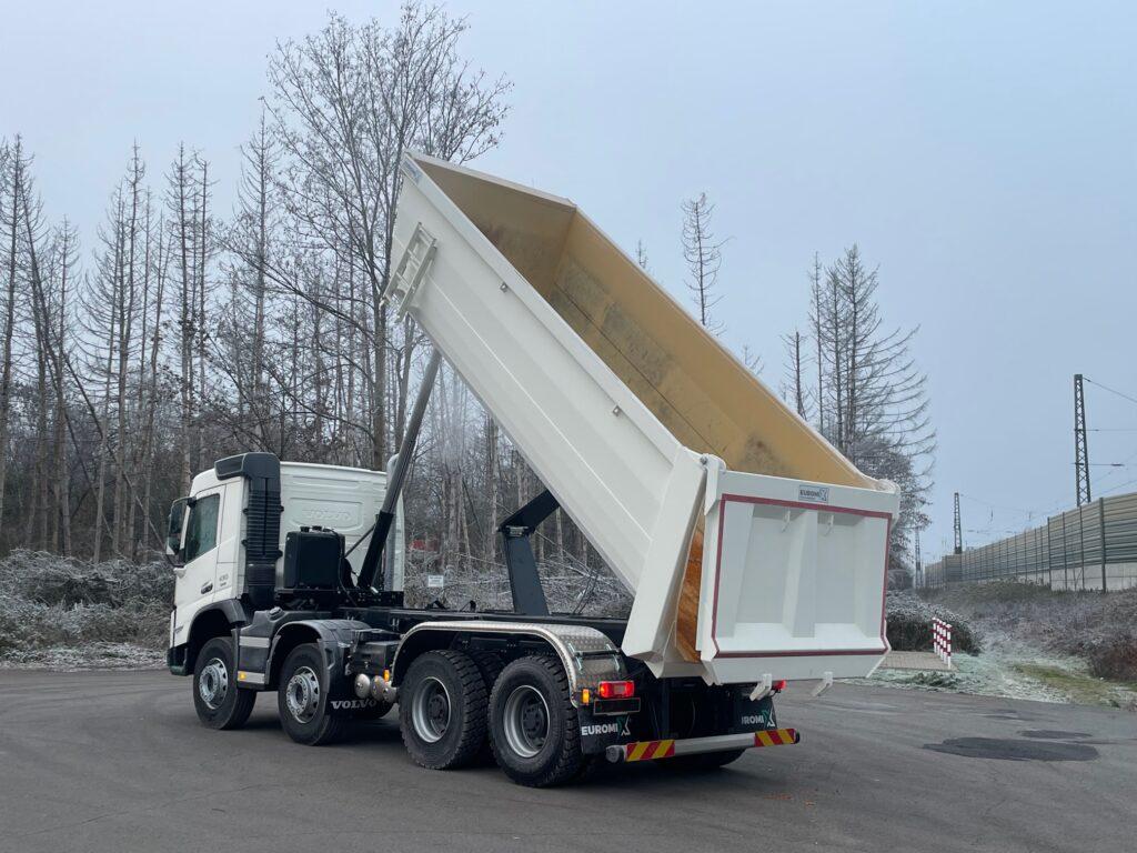 Volvo FMX 460 8x4 Muldenkipper EMK EuromixMTP