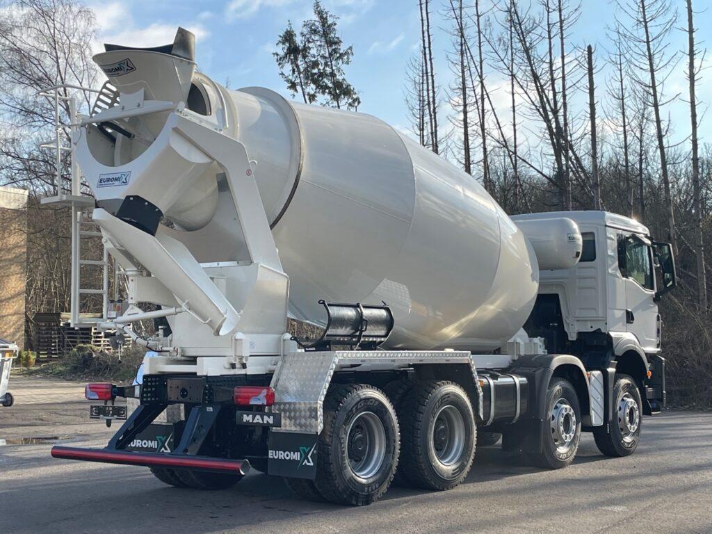 MAN TGS 41.400 BB 8x4 EuromixMTP EM 12 R