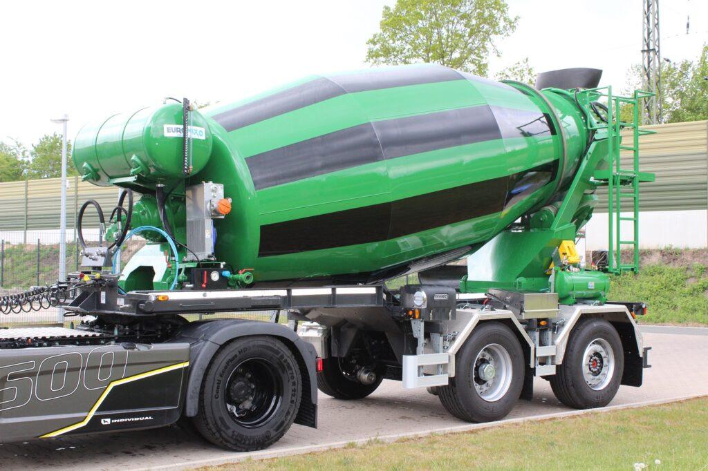 EUROMIX MTP - 10m³ Betonmischer-Auflieger