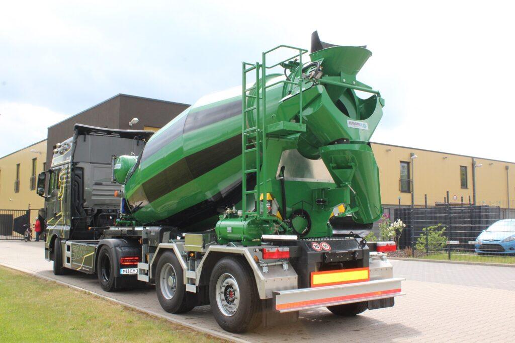 EUROMIX MTP - 10m³ Betonmischer-Auflieger