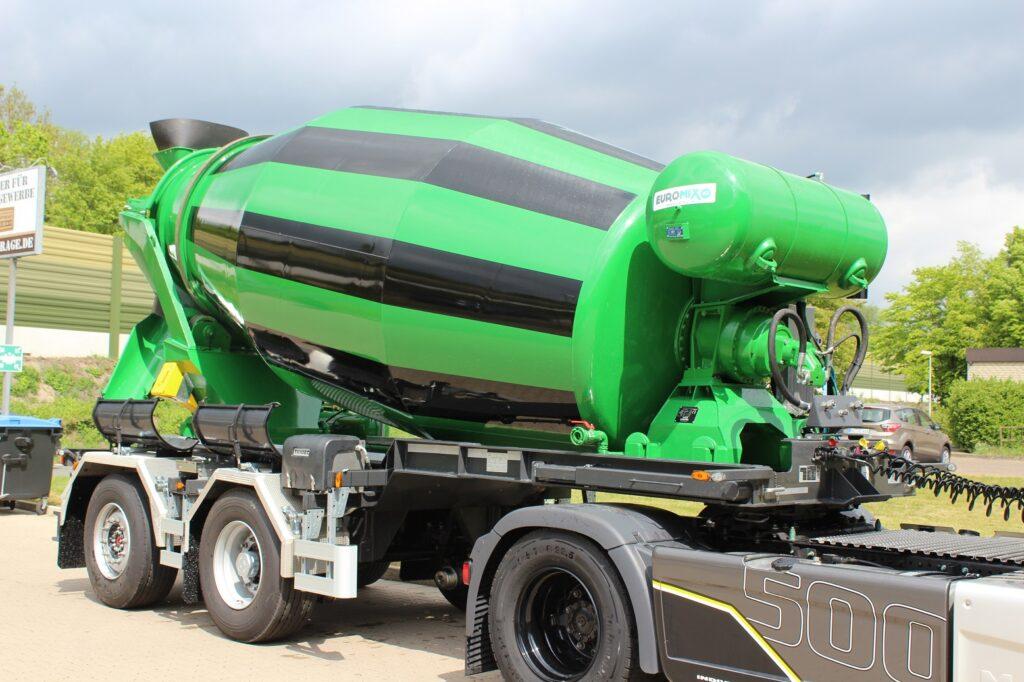 EUROMIX MTP - 10m³ Betonmischer-Auflieger