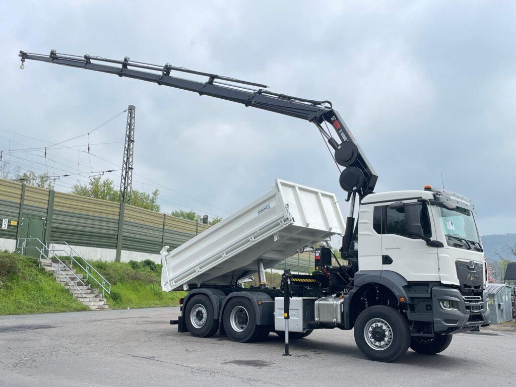 MAN TGS 28.430 6x4-4 3-Seiten- Kipper EMK3 / Hiab 228-6