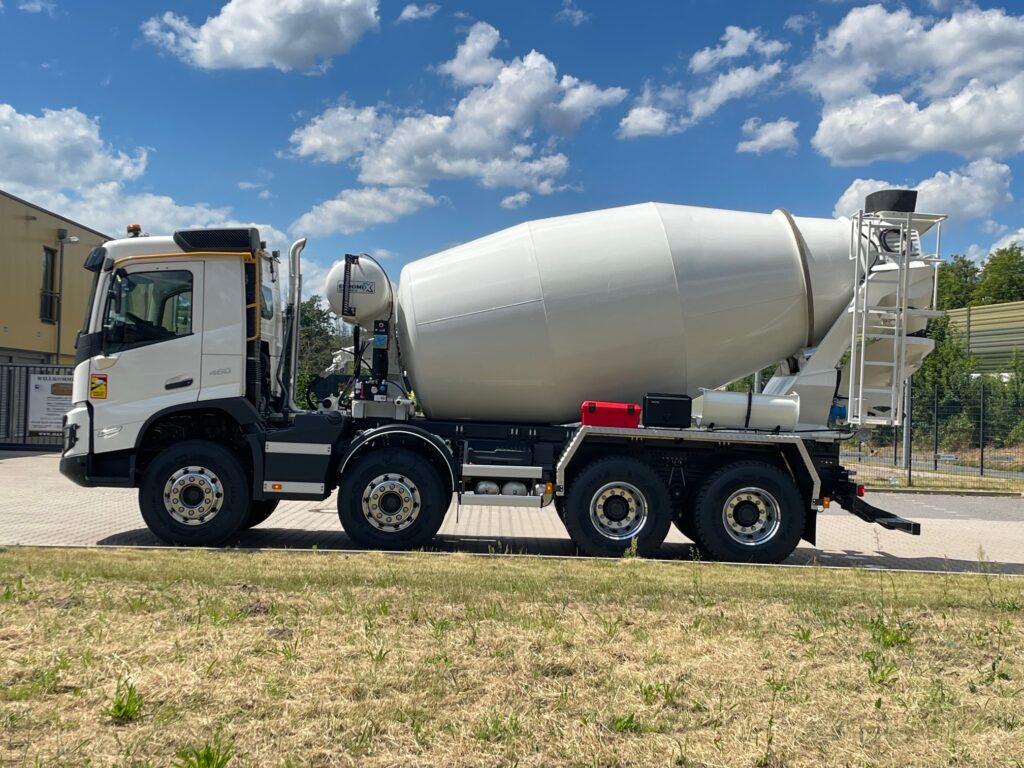 Volvo FMX 460 8x4 / EuromixMTP EM 10 L