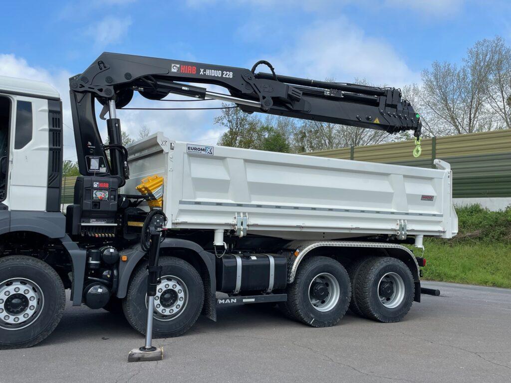 MAN TGS 41.470 8x4 Euro6e Euromix 3-Seiten-Kipper EMK3 Hiab 228-6