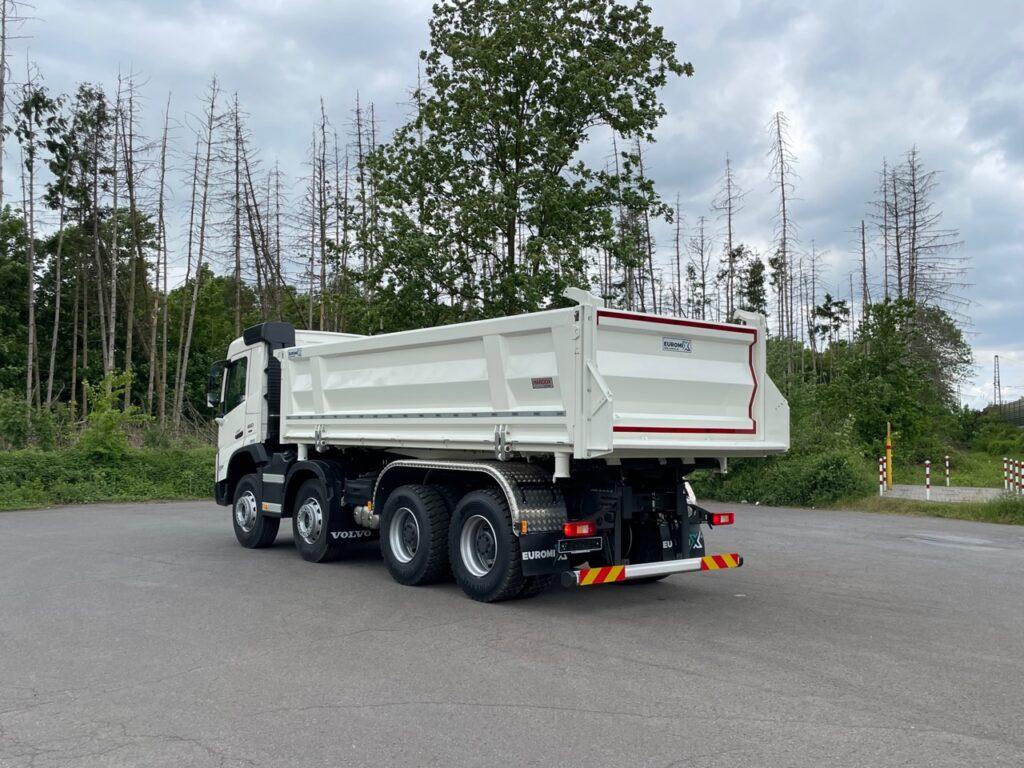 FMX 460 8x4 / EuromixMTP 3-Seiten-Kipper