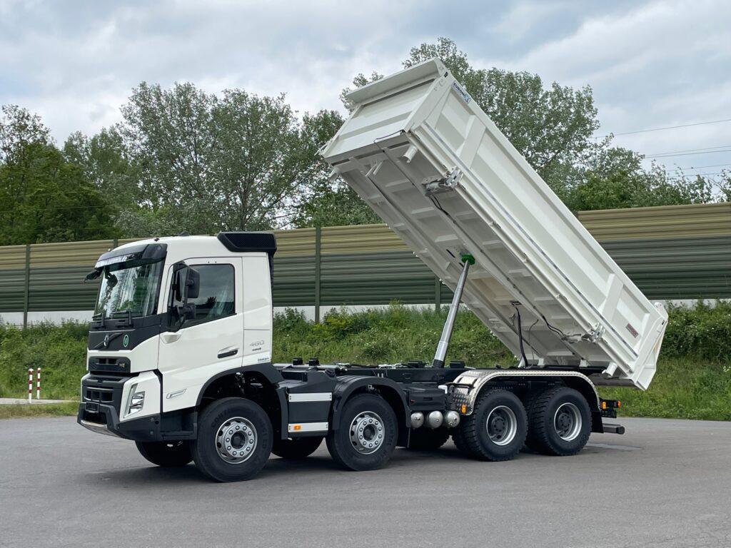 FMX 460 8x4 / EuromixMTP 3-Seiten-Kipper