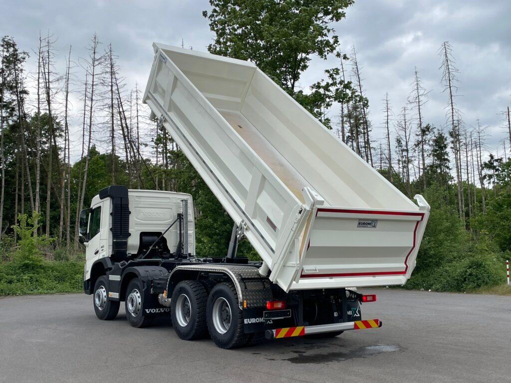 FMX 460 8x4 / EuromixMTP 3-Seiten-Kipper