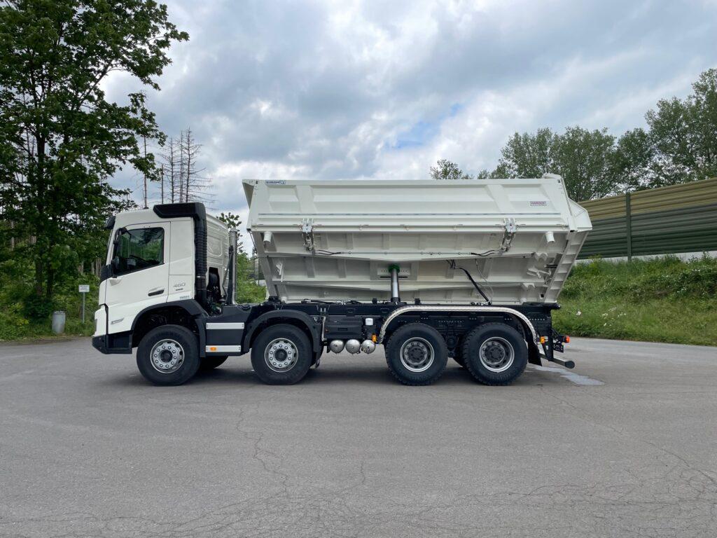 FMX 460 8x4 / EuromixMTP 3-Seiten-Kipper
