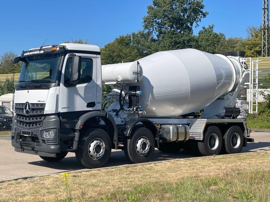 Mercedes-Benz Arocs Modellgeneration 5 4242 8x4 EM 12 R