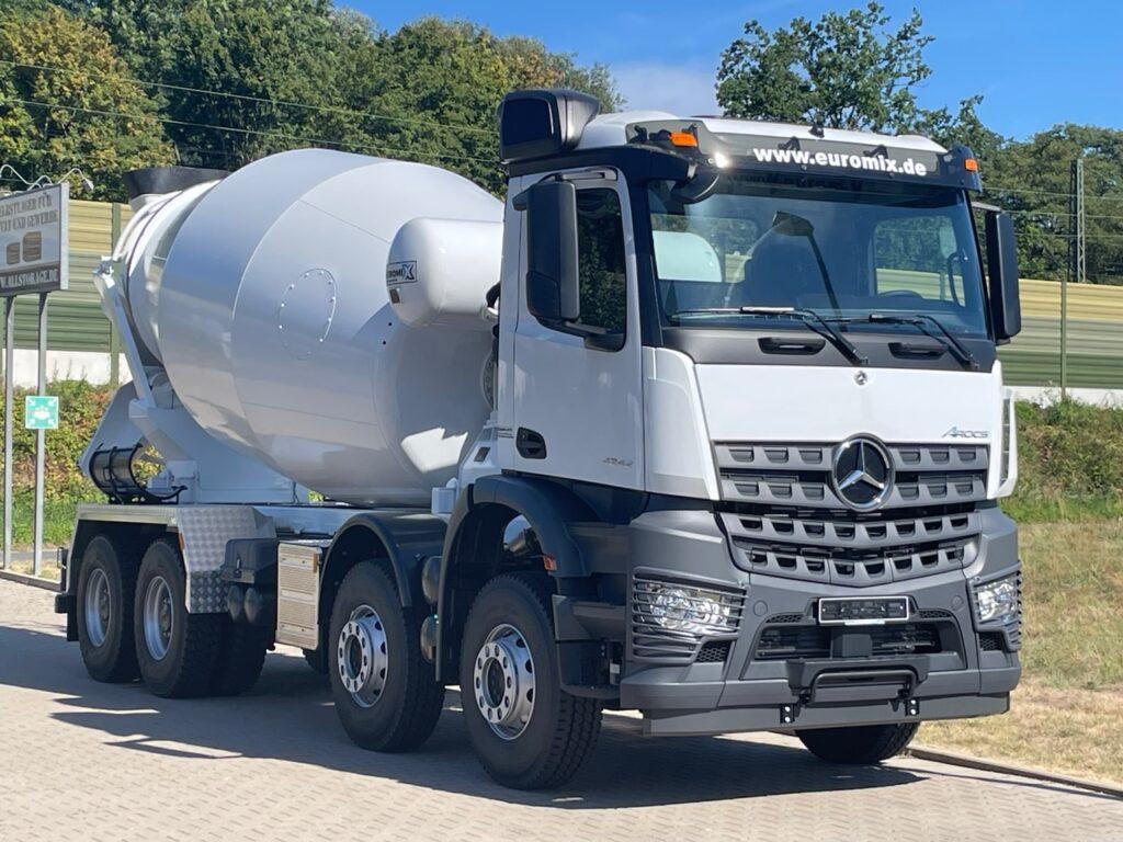 Mercedes-Benz Arocs Modellgeneration 5 4242 8x4 EM 12 R