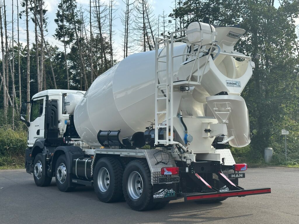 MAN TGS 32.440 BB 8x4 EURO 6e EuromixMTP EM 9 L